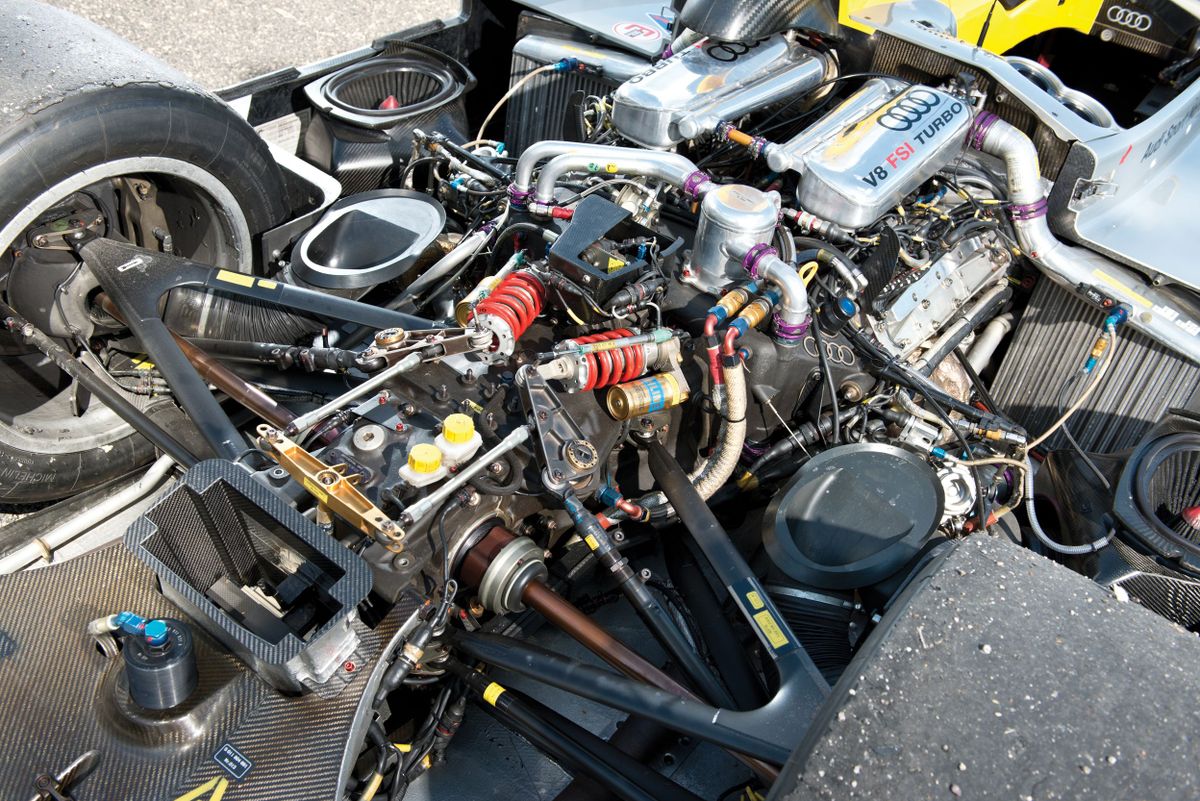 Ауди R8 LMP 2000. Двигатель. Родстер, 1 поколение