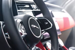 Ягуар F-Пейс 2020. Руль. Внедорожник 5 дв., 1 поколение, рестайлинг