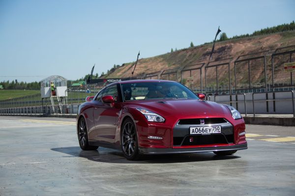 Nissan GT-R 2013. Bodywork, Exterior. Coupe, 1 generation, restyling 2