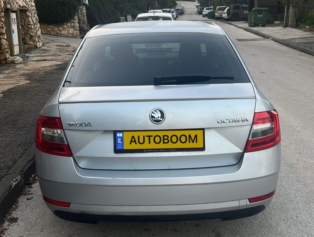 סקודה אוקטביה יד 2 רכב, 2019, פרטי