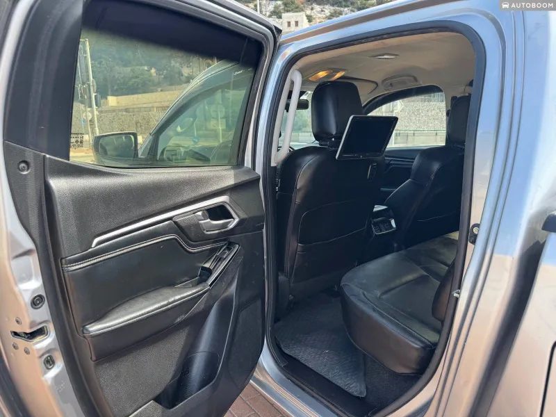 Isuzu D-Max 2nd hand, 2021, private