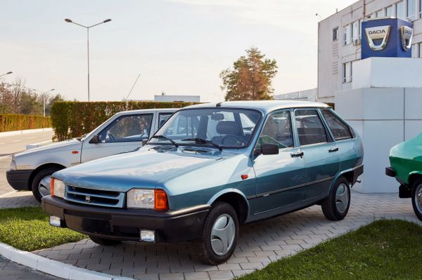 Dacia 1325 1990. Carrosserie, extérieur. Hatchback 5-portes, 1 génération