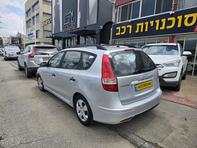 יונדאי i30 יד 2 רכב, 2011