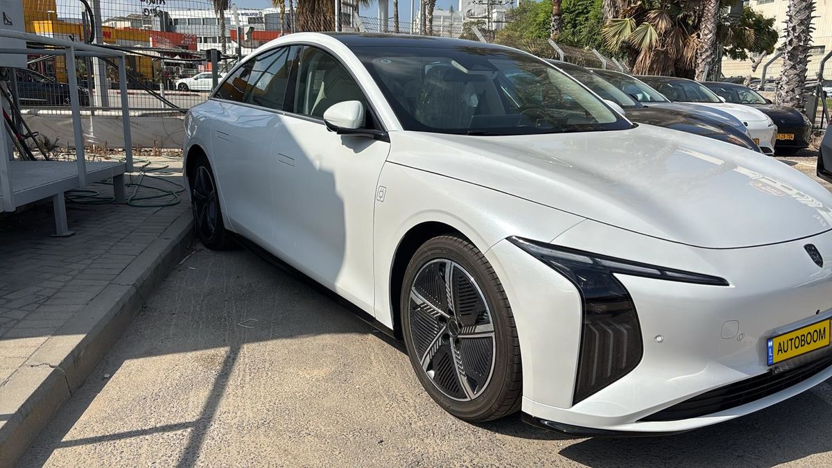 فورثينغ S7 سيارة جديدة, 2025, خصوصي