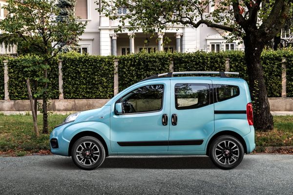 Fiat Qubo 2016. Carrosserie, extérieur. Compact Van, 1 génération, restyling