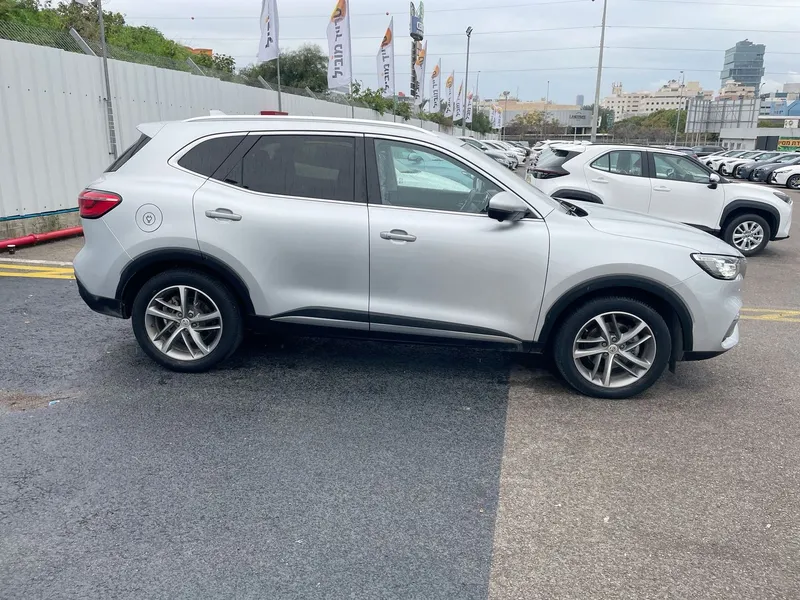 MG EHS 2ème main, 2021, main privée
