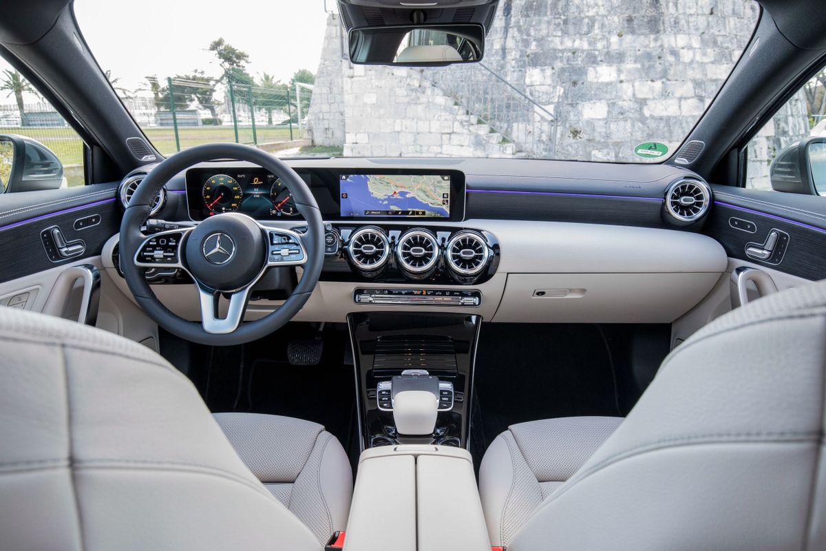 Mercedes A-Class 2018. Front seats. Hatchback 5-door, 4 generation