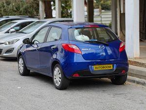 Mazda 2, 2008, фото