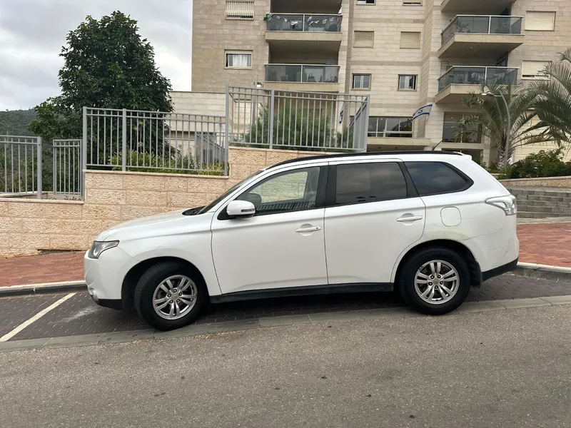 Mitsubishi Outlander с пробегом, 2014, частная рука