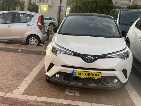 טויוטה C-HR יד 2 רכב, 2018, פרטי