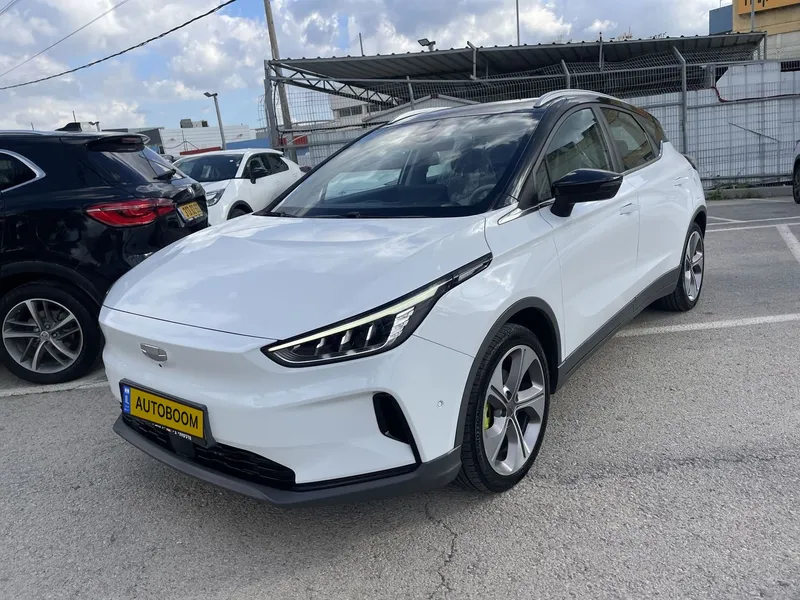 Geely Geometry C 2nd hand, 2023, private