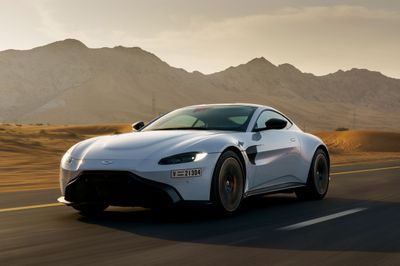 Aston Martin V8 Vantage 2017. Carrosserie, extérieur. Coupé, 4 génération