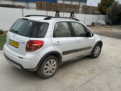 Suzuki SX4 2ème main, 2014, main privée