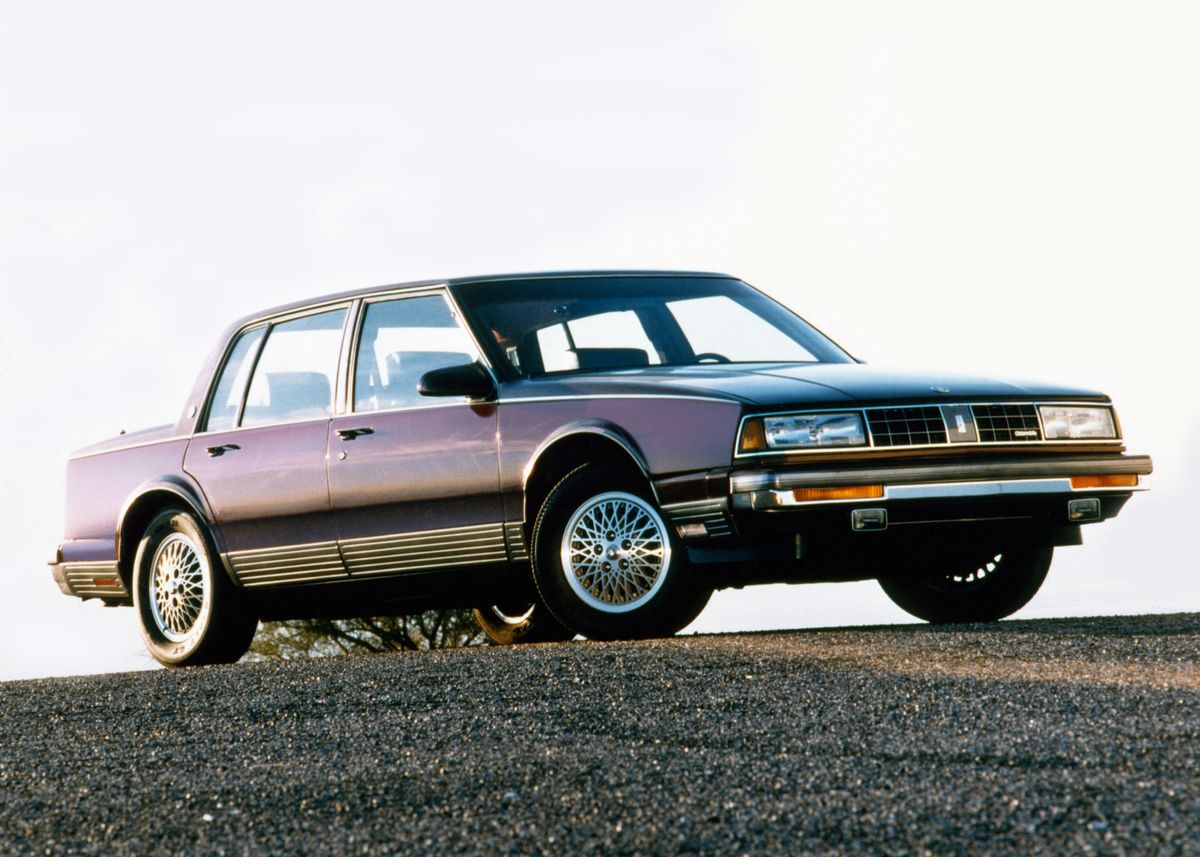 Oldsmobile Ninety Eight 1985. Bodywork, Exterior. Sedan, 10 generation