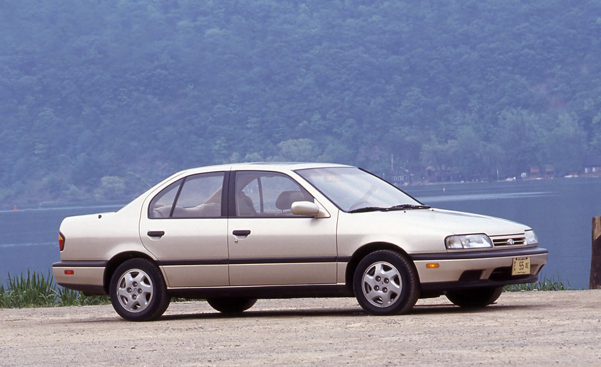 אינפיניטי G ‏1991. מרכב, צורה. סדאן, 1 דור