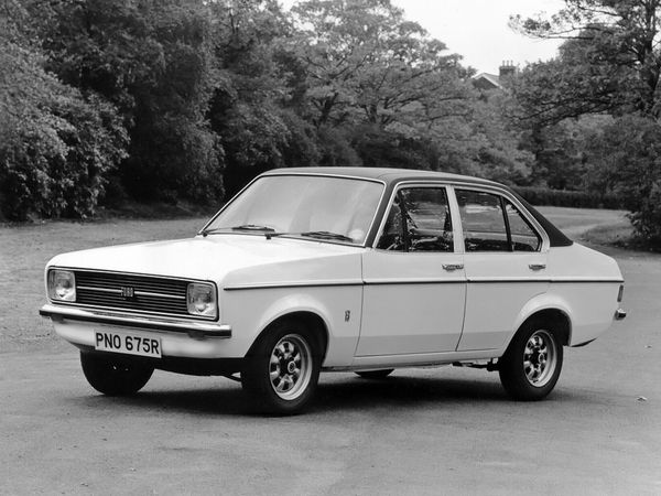 Ford Escort 1973. Carrosserie, extérieur. Berline, 2 génération