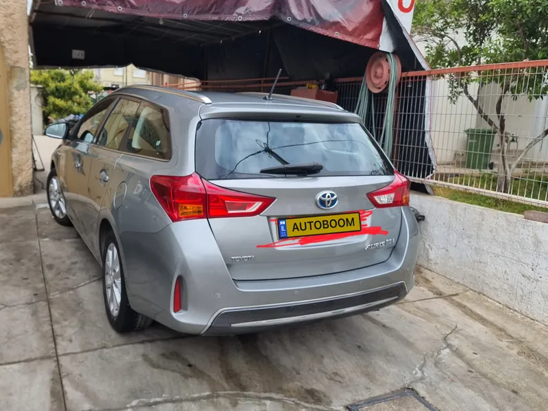 Toyota Auris 2nd hand, 2014, private hand