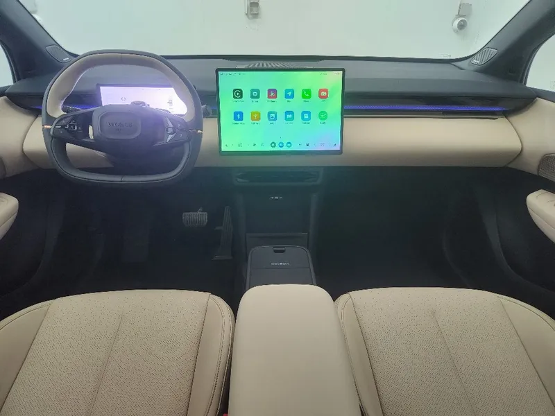 Lynk&Co 02 nouvelle voiture, 2025
