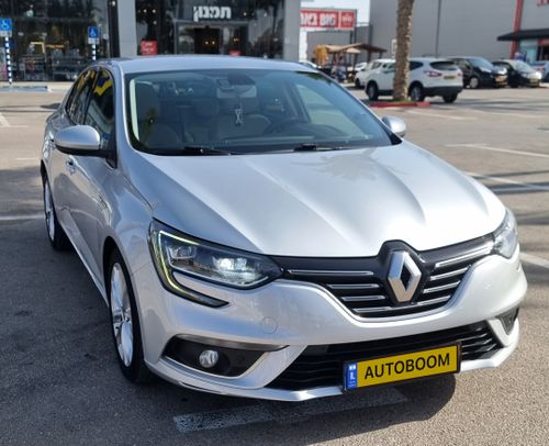 Renault Megane, 2018, фото