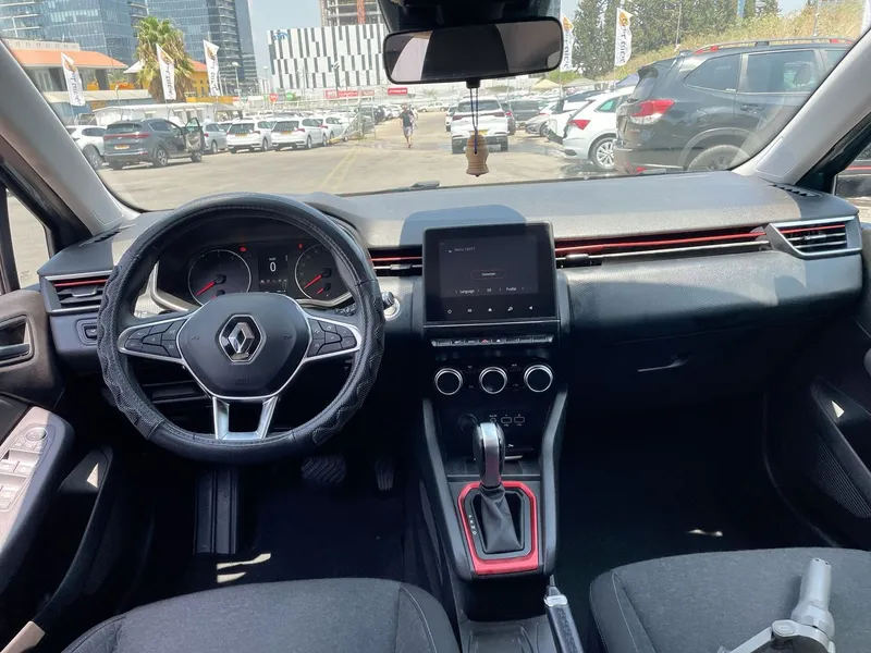 Renault Clio 2nd hand, 2021, private hand