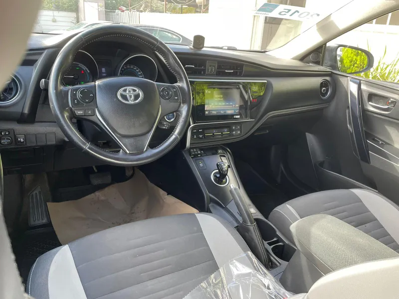 Toyota Auris 2nd hand, 2015, private hand