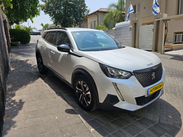 Peugeot 2008 с пробегом, 2023, частная рука