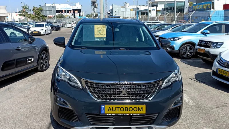 Peugeot 3008 с пробегом, 2020