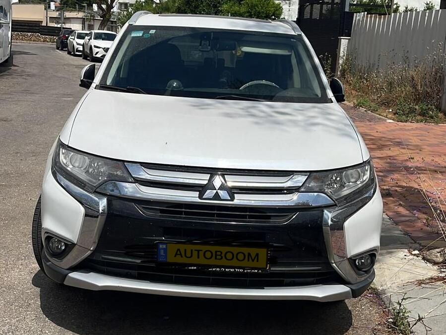Mitsubishi Outlander 2ème main, 2016, main privée
