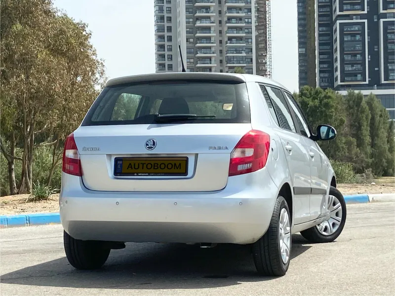 Škoda Fabia 2ème main, 2014, main privée
