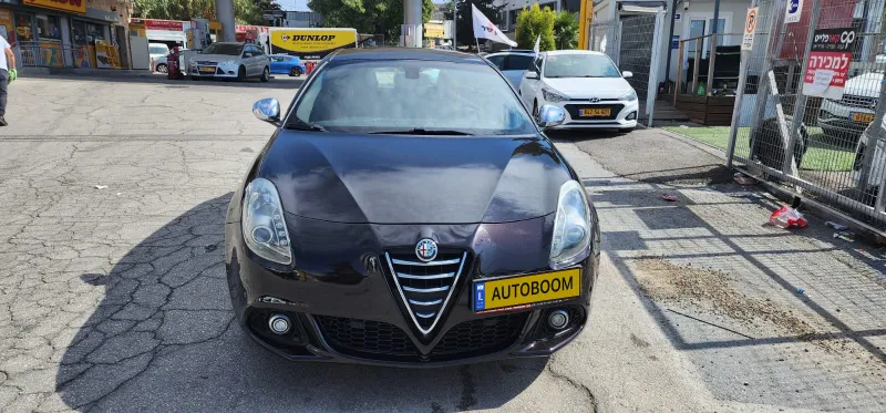 Alfa Romeo Giulietta 2ème main, 2014, main privée