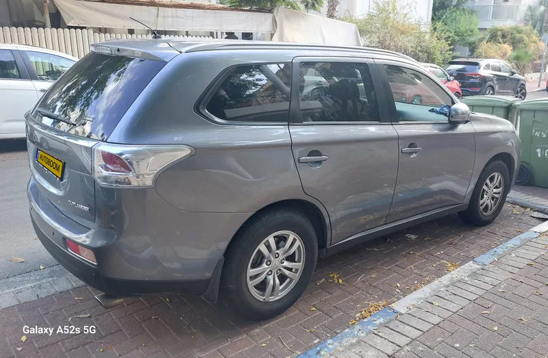 Mitsubishi Outlander 2nd hand, 2014, private hand