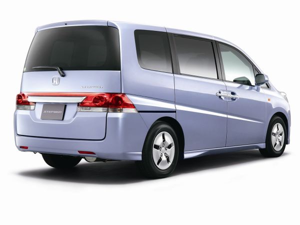 Honda Stepwgn 2005. Bodywork, Exterior. Minivan, 3 generation