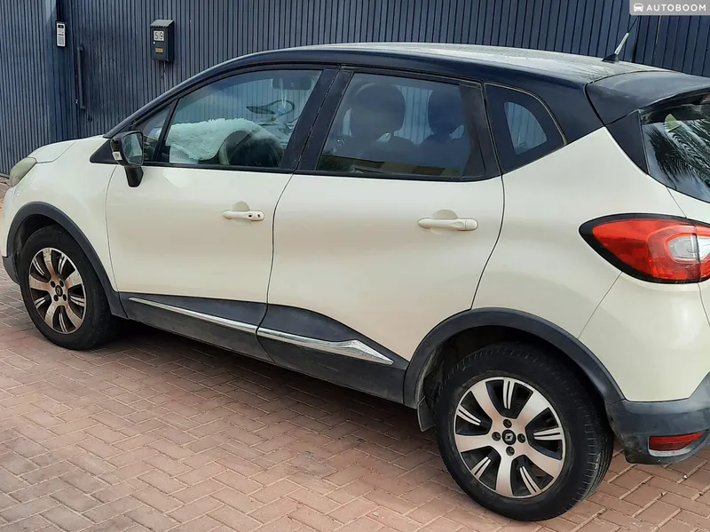 Renault Captur 2nd hand, 2015, private