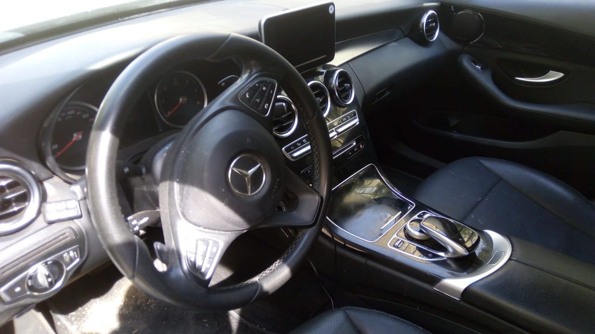 Mercedes C-Class 2ème main, 2017, main privée