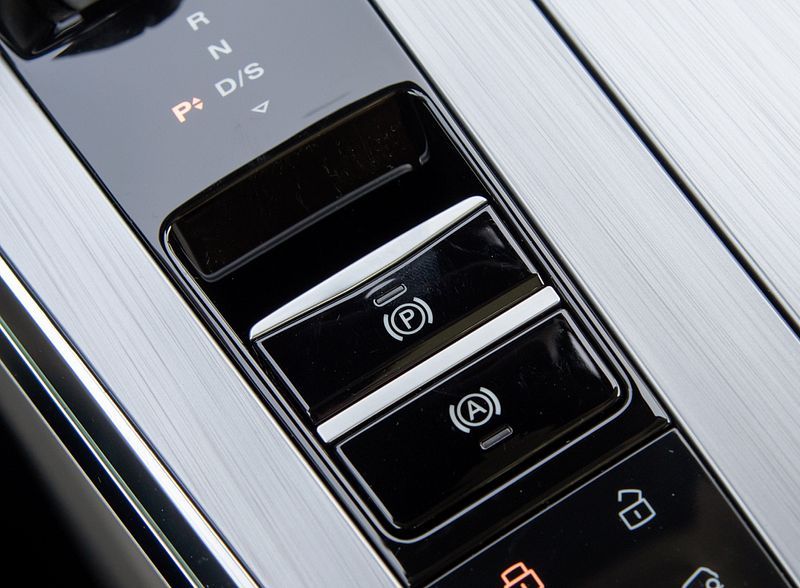 Roewe. Console centrale.