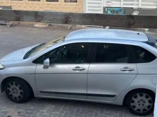 Honda FR-V с пробегом, 2008, частная рука