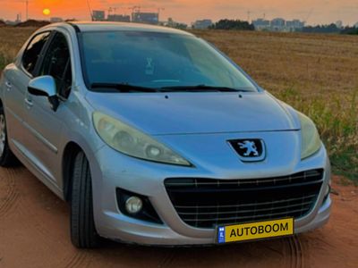 Peugeot 207 2ème main, 2011, main privée
