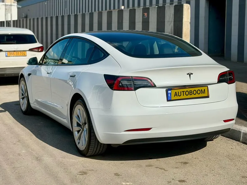 Tesla Model 3 2nd hand, 2022