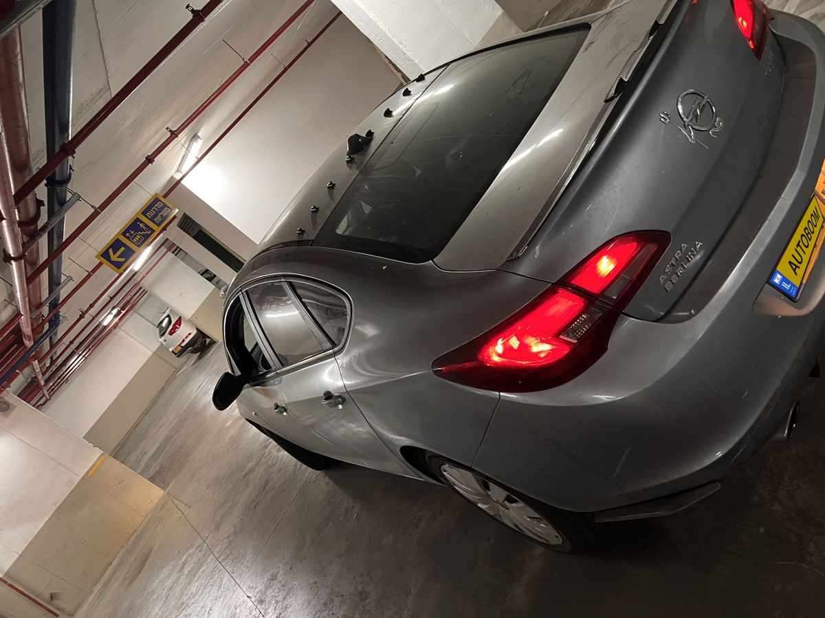Opel Astra 2nd hand, 2014, private hand