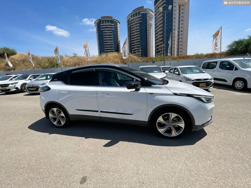 Geely Geometry C 2ème main, 2023, privée