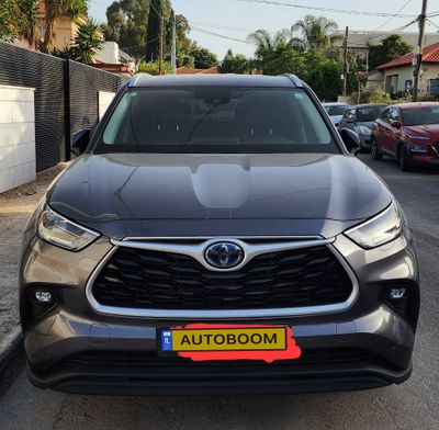 Toyota Highlander 2nd hand, 2021
