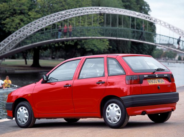 SEAT Ibiza 1993. Carrosserie, extérieur. Mini 5-portes, 2 génération