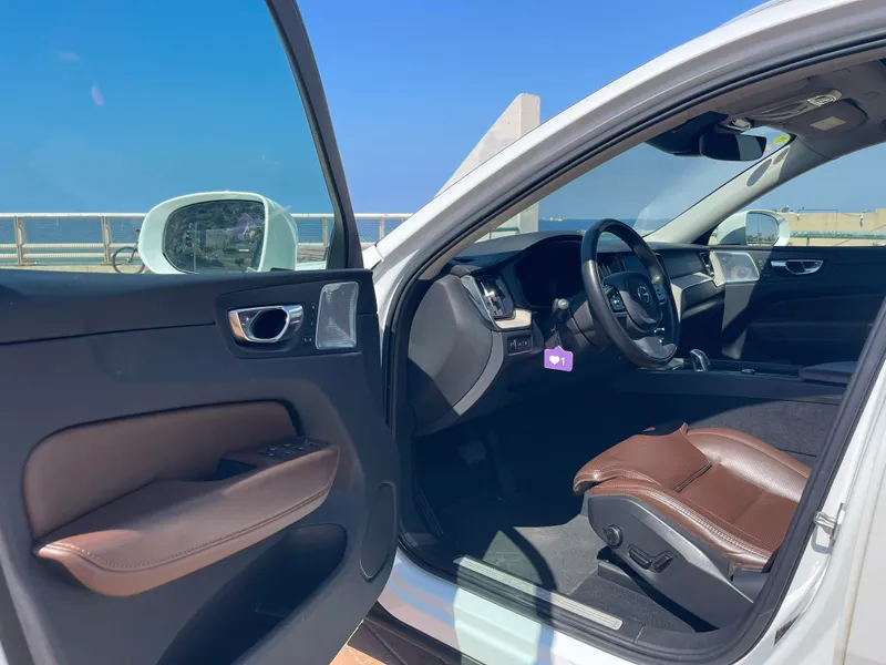 Volvo XC60 2nd hand, 2019, private