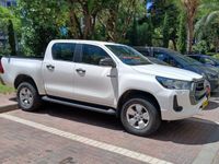 Toyota Hilux 2nd hand, 2021, private