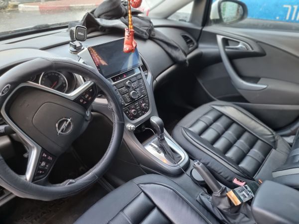 Opel Astra 2nd hand, 2014, private hand