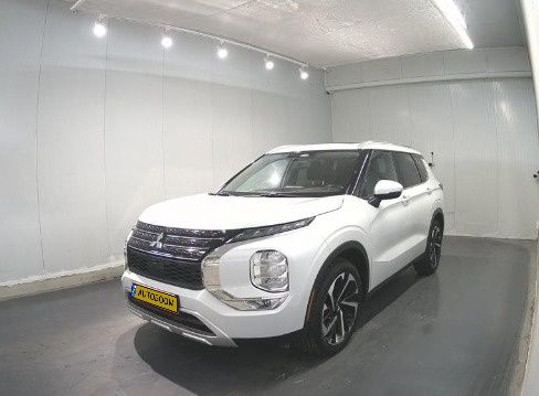 Mitsubishi Outlander 2nd hand, 2023