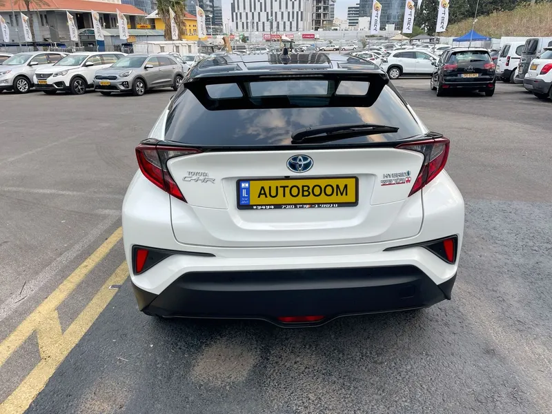 Toyota C-HR 2ème main, 2022, main privée