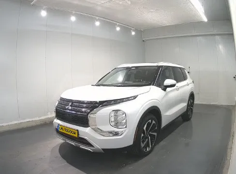 Mitsubishi Outlander 2nd hand, 2023