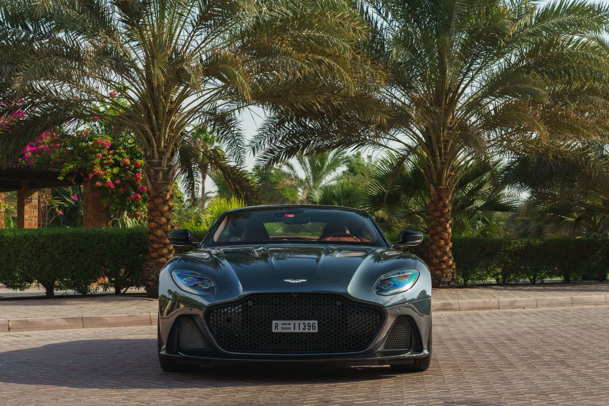 Aston Martin DBS 2018. Carrosserie, extérieur. Coupé, 3 génération
