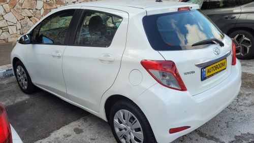 Toyota Yaris 2ème main, 2012, main privée